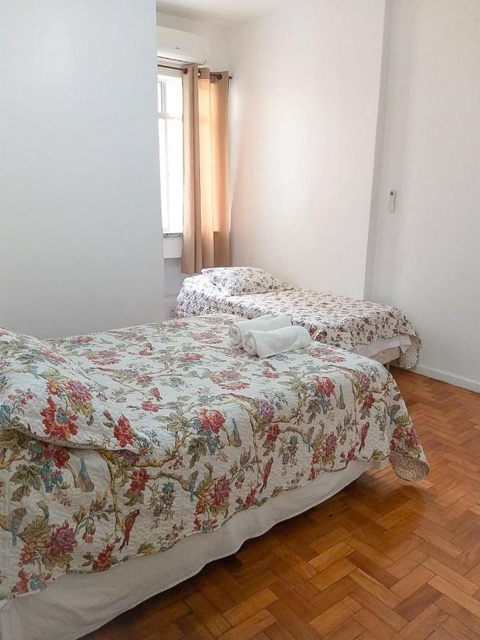 Apartamento Quadra Da Em Copacabana Rio de Janeiro
